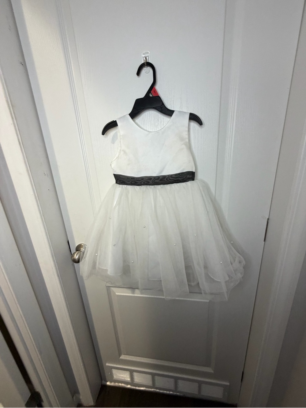 Sleeveless White Tulle Party Dress with Black Waistband for Kids
